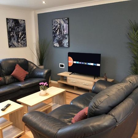 치체스터 Chipad Duo - Comfy House With Parking And Garden 빌라 외부 사진